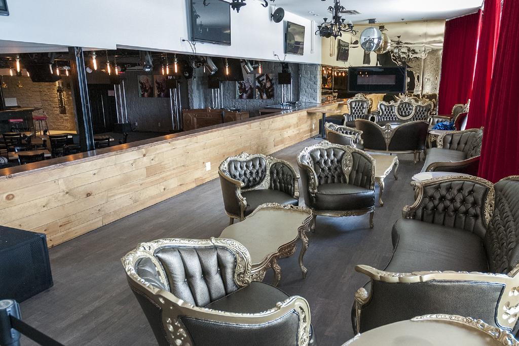 Motel Labarre Лонгёй Экстерьер фото