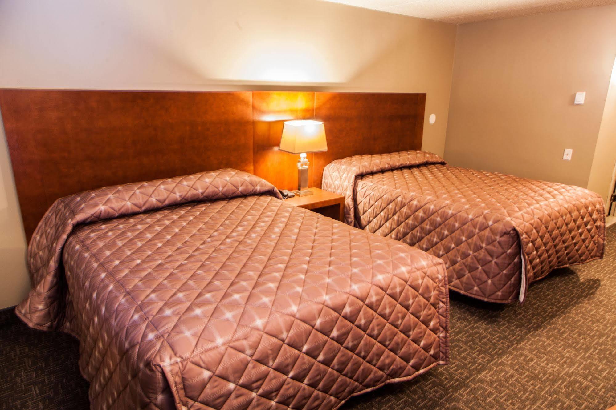 Motel Labarre Лонгёй Экстерьер фото