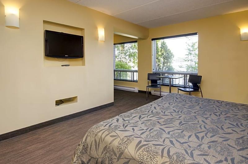 Motel Labarre Лонгёй Экстерьер фото